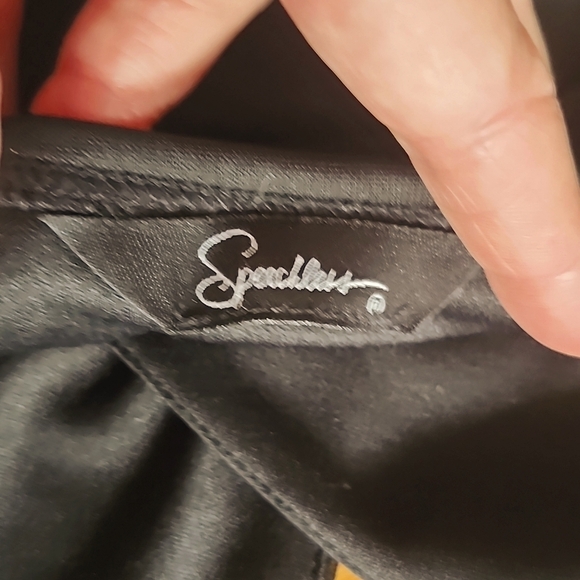 Speechless ruffle halter top women's S/M - Picture 5 of 5